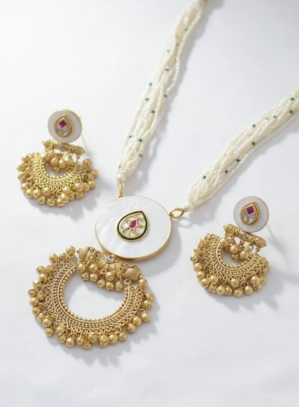 White_-_Gold_Brass_Necklace_Set_For_Women